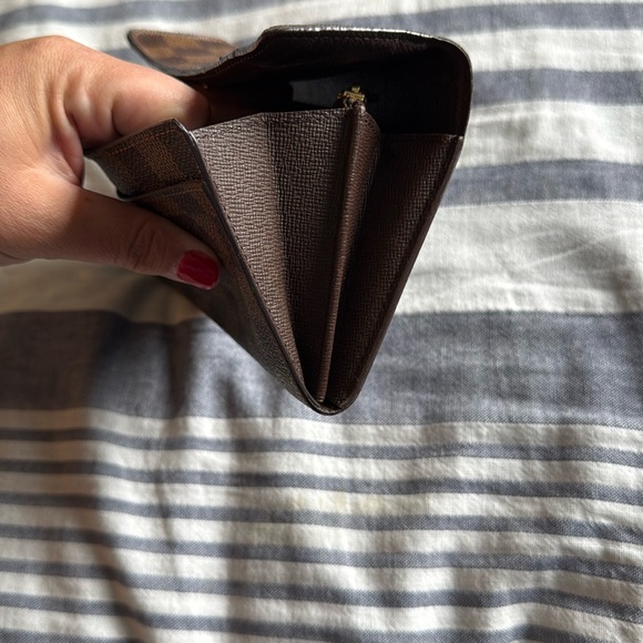 LOUIS VUITTON
Sarah Bifold Wallet Long Wallet
CA1004 - Picture 3 of 10